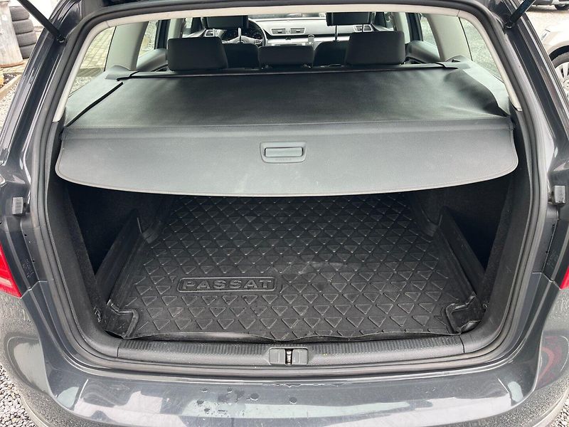 Volkswagen Passat (2013) 2.0 TDi NAVI - fotka 10 z 16