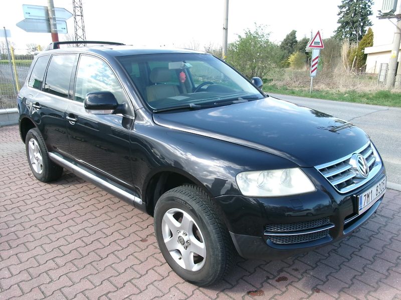 Volkswagen Touareg (2004) 2,5TDI DSG AC TEMP ALU  - fotka 10 z 24