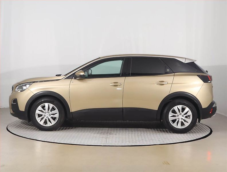 Peugeot 3008 (2017) 1.2 PureTech, Automat - fotka 3 z 22