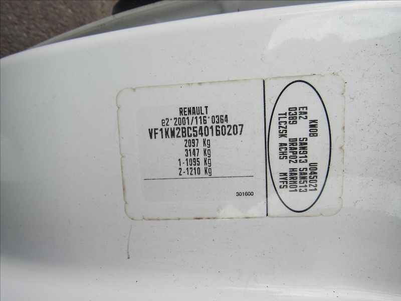 Renault Kangoo 1,5 DCi 63KW 5míst - fotka 25 z 29