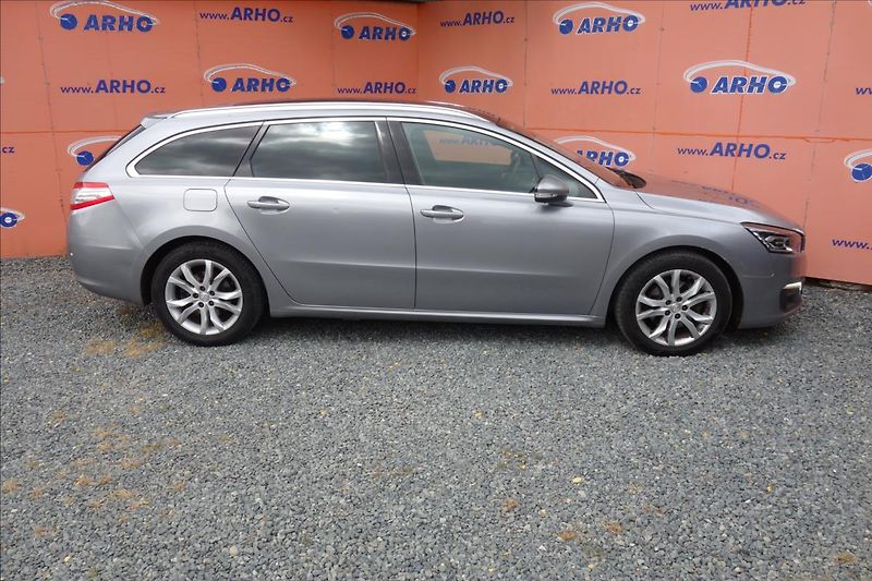 Peugeot 508 2,0 BHDi 110KW,ČR,S&S ALLURE. - fotka 8 z 36