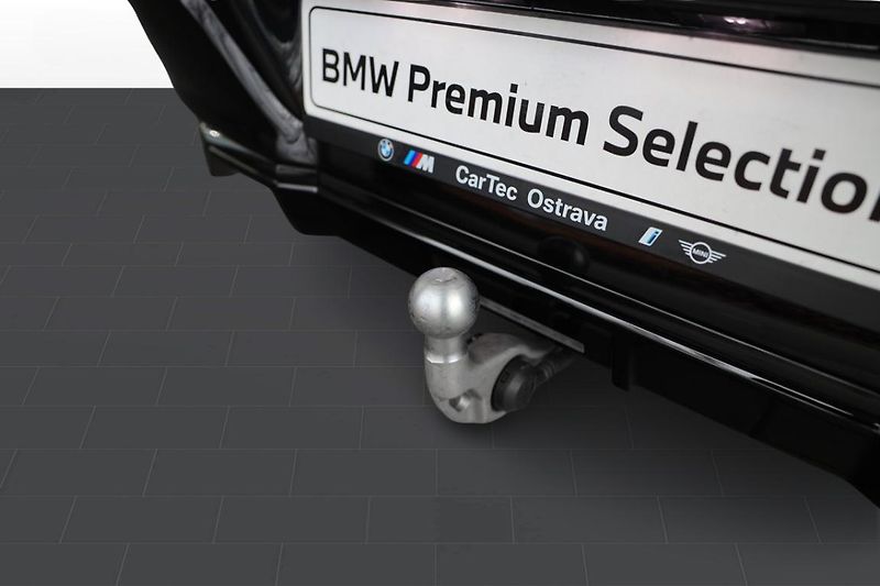 BMW Řada 7 740d xDrive Sedan - fotka 37 z 37