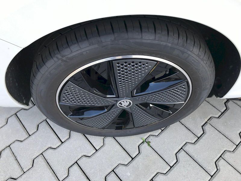 Škoda Scala (2025) MC TSI 85/1.0 M6F - fotka 14 z 26