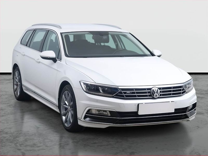 Volkswagen Passat (2017) R-Line 2.0 TDI, Automat - fotografie inzerátu