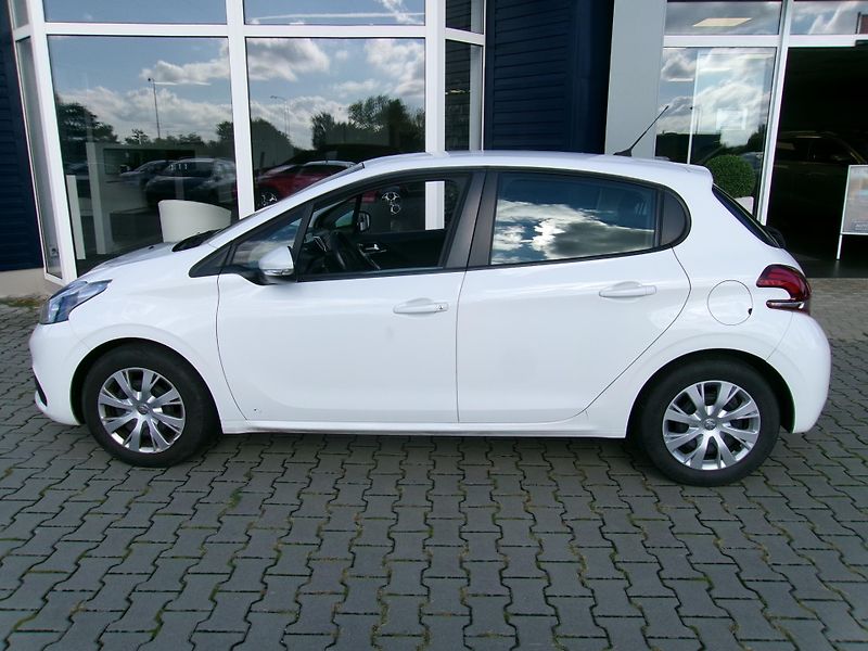 Peugeot 208 1.2 Puretech - fotka 8 z 18