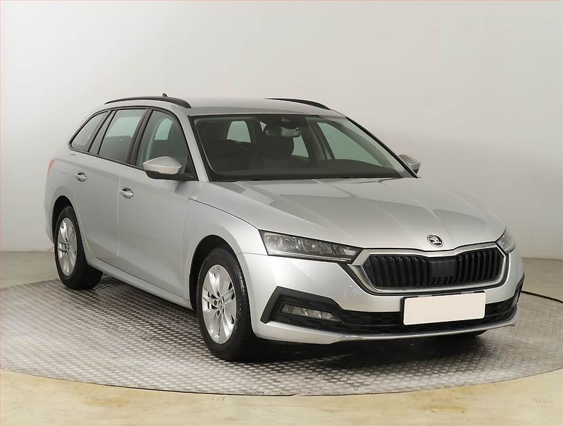 Škoda Octavia (2022) Ambition 2.0 TDI, ČR,1.maj - fotka 1 z 22