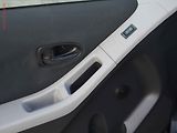 Toyota Yaris (2007) 1.0 i - náhled 12