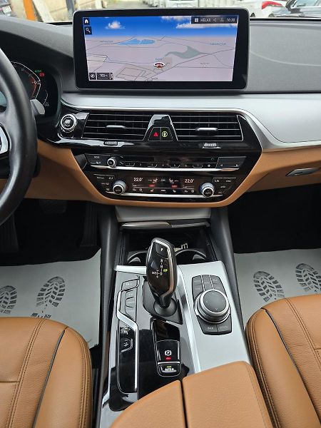 BMW Řada 6 620d GT MAX VÝBAVA -DPH - fotka 13 z 50