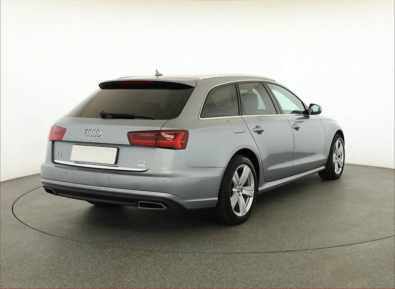 Audi A6 (2016) 2.0 TDI, Kůže, Navi, Bi-Xenony - fotka 5 z 17