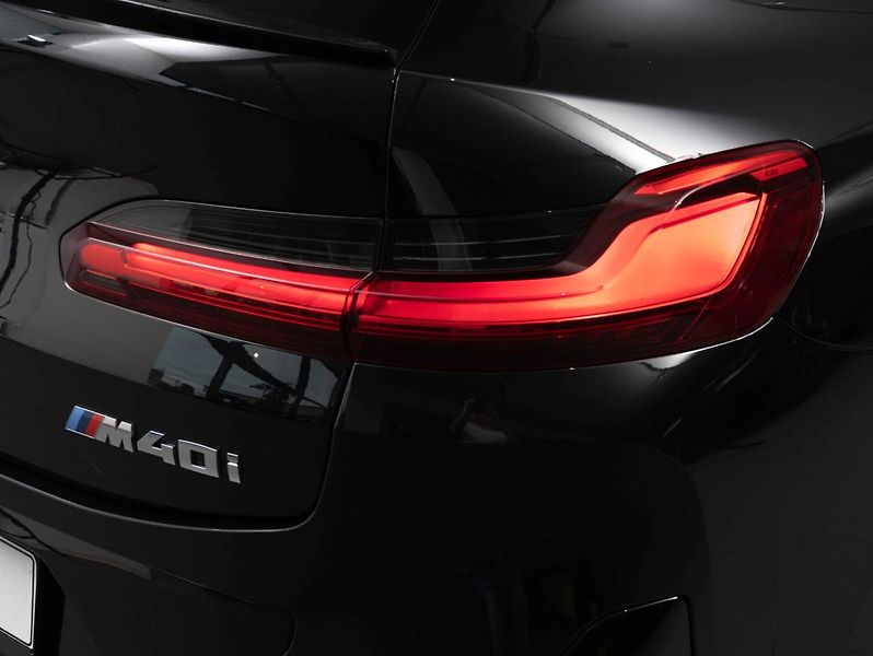 BMW X4 M40i - fotka 10 z 23