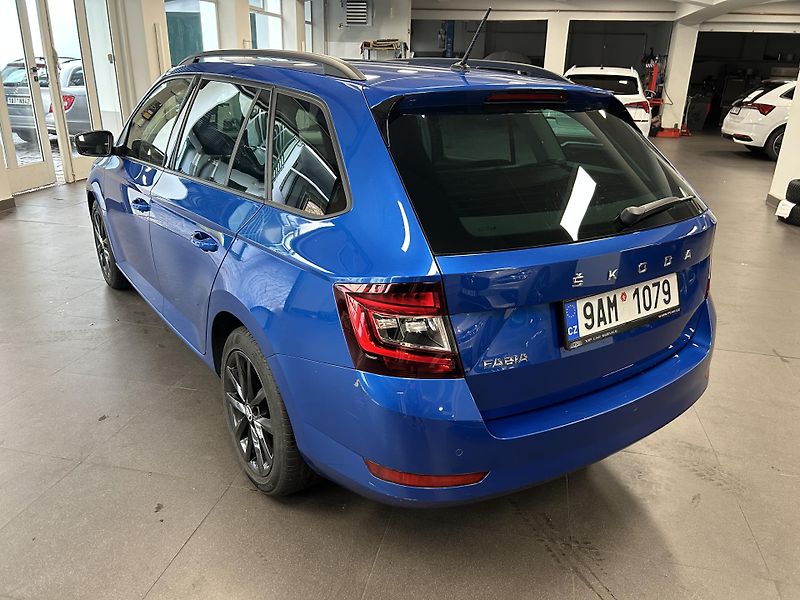 Škoda Fabia (2022) 1.0TSi Ambition TOP - fotka 3 z 22