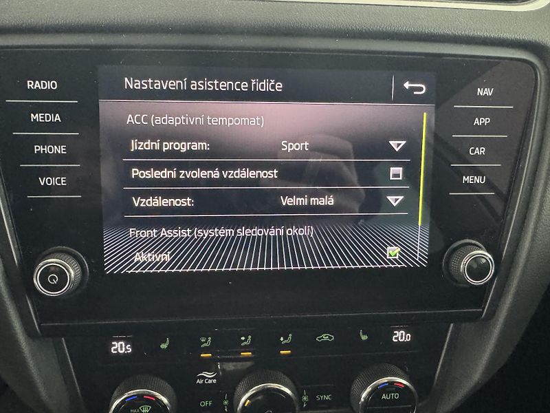 Škoda Octavia (2020) 2,0TDi DSG 4x4 NAVIGACE TAŽNÉ - fotka 25 z 26