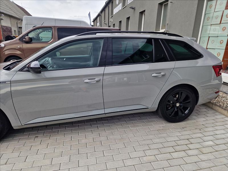 Škoda Superb 2.0TDI 140kW DSG SportLine ,ČR - fotka 45 z 50
