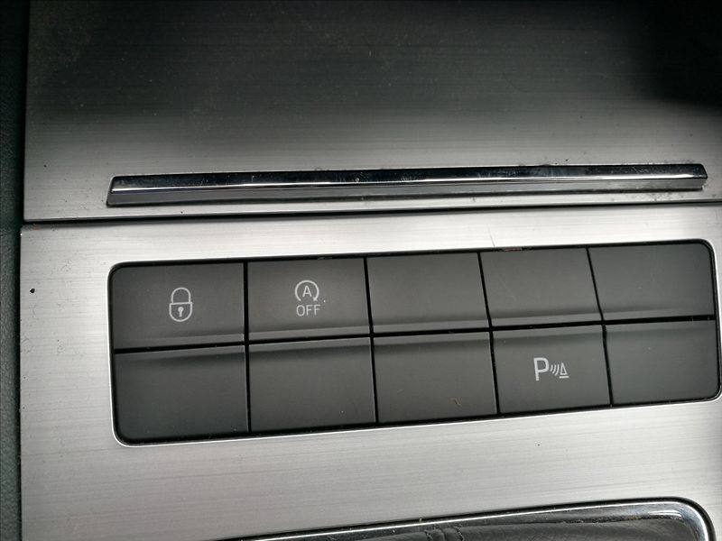 Škoda Octavia 1,5 TSi 1.majitel kombi - fotka 10 z 21