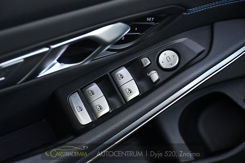 BMW Řada 3 320d xDrive M-SPORT ČR HUD DCC - fotka 25 z 58