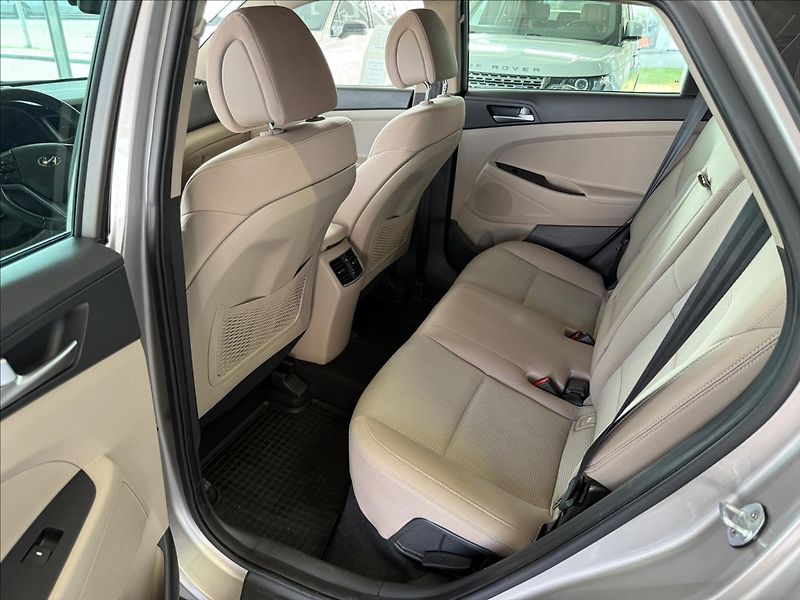 Hyundai Tucson 1,7   64tkm, ČR, SERVISNÍ KNÍŽ - fotka 21 z 25