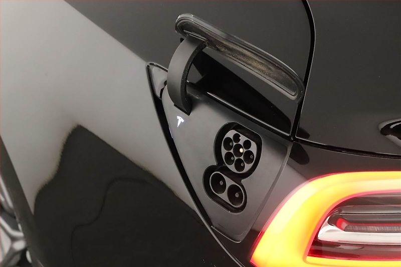 Tesla Model 3 (2019) Long Range 4WD 78kWh, SoH 78% - fotka 19 z 20