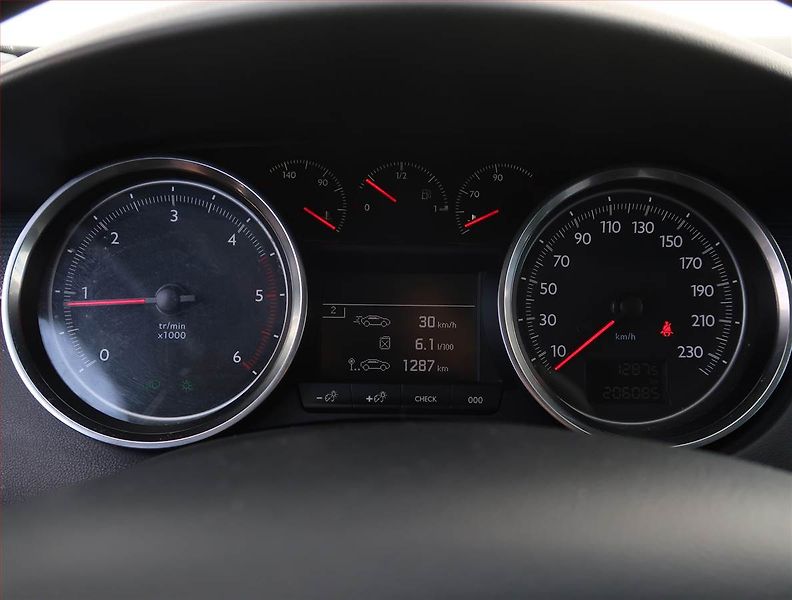 Peugeot 508 (2014) 2.0 HDi, Serv.kniha, Tempomat - fotka 11 z 18