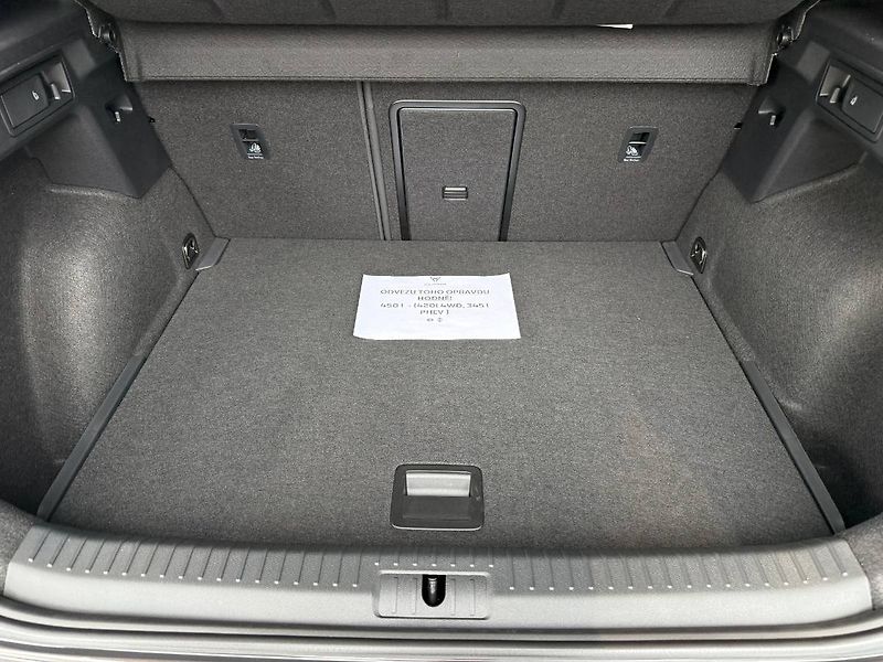 Cupra Formentor (2025) 2.0 TSI 140 kW DSG 4Drive - fotka 8 z 27