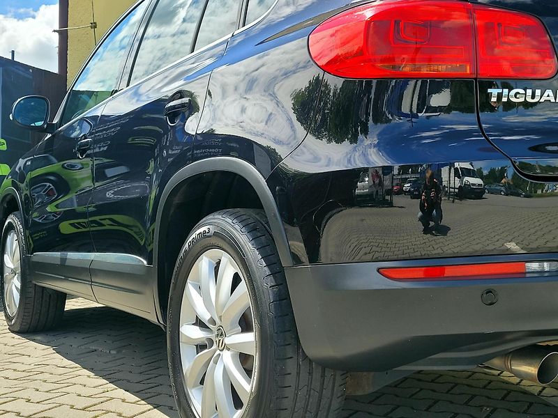 Volkswagen Tiguan 2,0 TDi DSG 4motion SERV.KNÍŽK - fotka 40 z 41