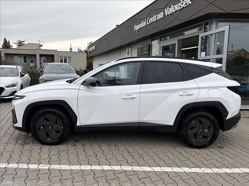 Hyundai Tucson 1,6 T-GDi DCT  GO Czech 4x2 MY - fotka 2 z 17