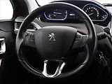 Peugeot 2008 (2018) 1.2 PureTech, ČR,1.maj - náhled 11