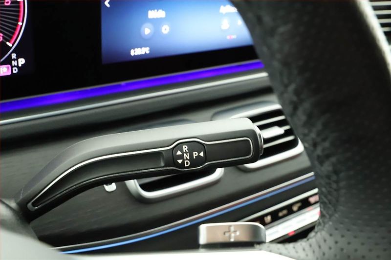 Mercedes-Benz GLE (2025) 450 d 4MATIC, AMG Line, Vzduch - fotka 10 z 20