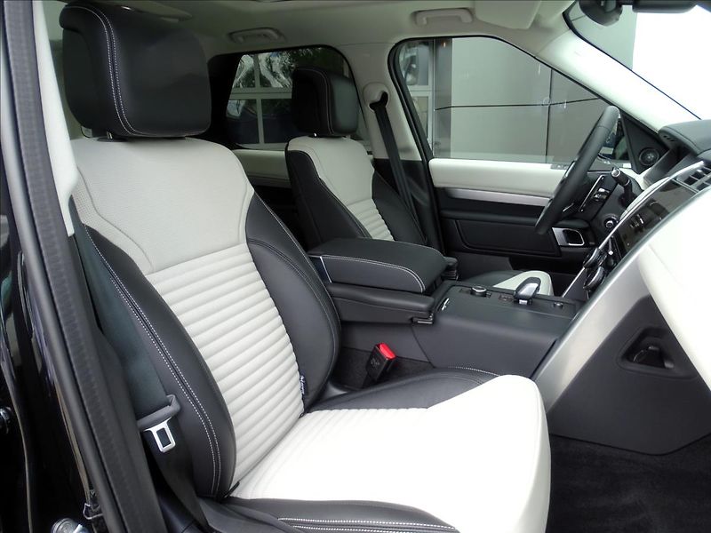 Land Rover Discovery (2026) 3,0 D250 LANDMARK AWD* - fotka 28 z 28