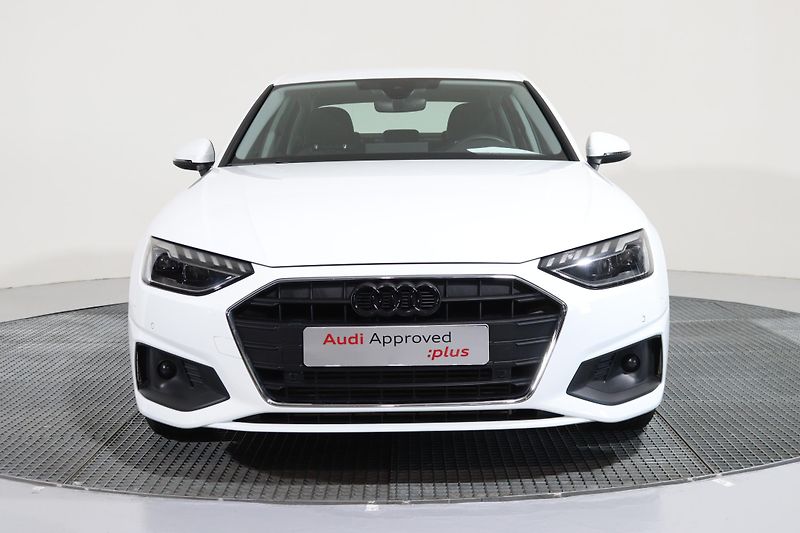 Audi A4 Limuzína 35 TFSI 110 kW - fotka 2 z 25