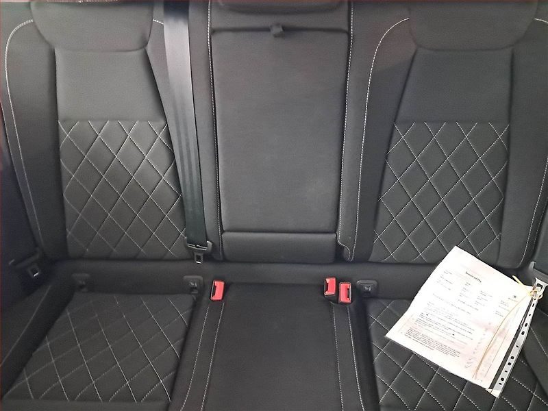 Škoda Karoq (2022) Sportline 1.5 TSI - fotka 10 z 23