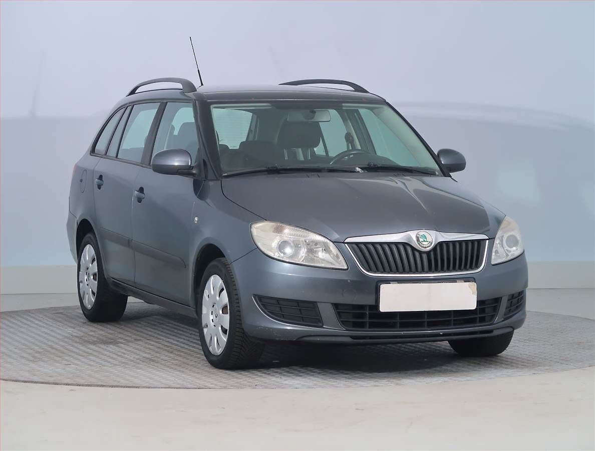Škoda Fabia 1.6 TDI, po STK, zamluveno