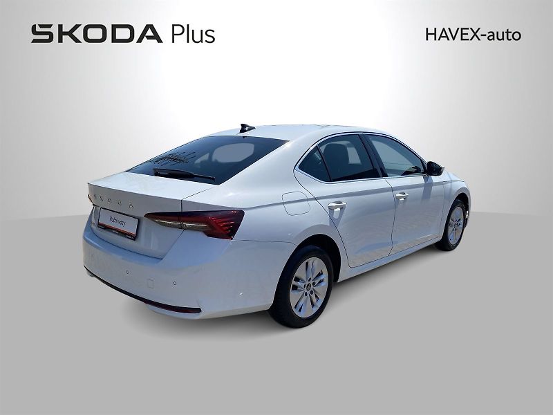 Škoda Octavia (2025) 1.5 TSI M-HEV DSG Top Selectio - fotka 2 z 34