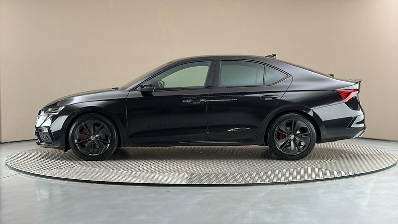 Škoda Octavia 2.0 TDI DSG RS - fotka 4 z 33