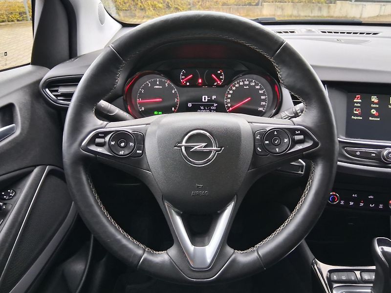 Opel Crossland X SMILE 1.2 TURBO 96 kW - fotka 11 z 22