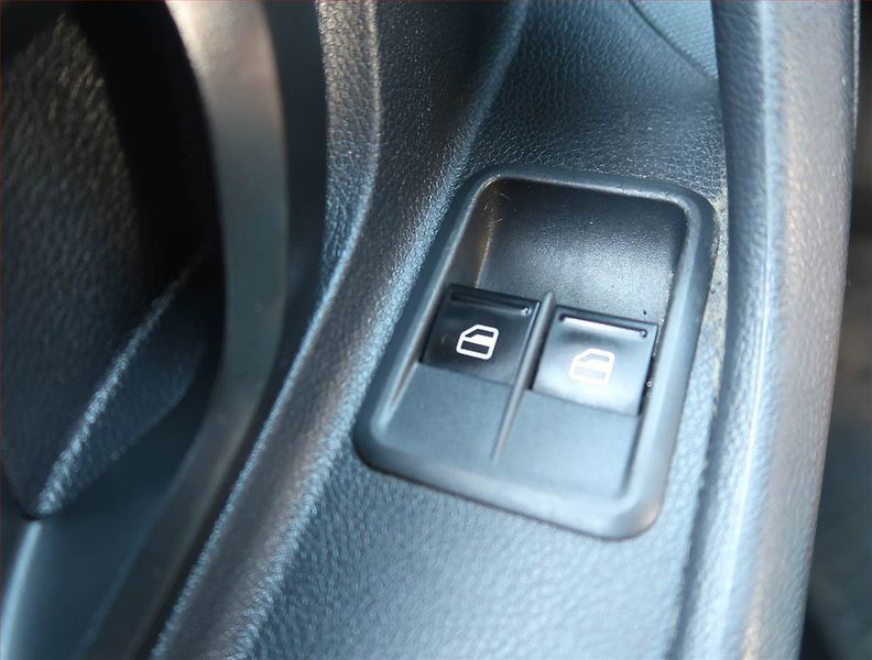 Škoda Fabia (2012) 1.2 TSI - fotka 13 z 13