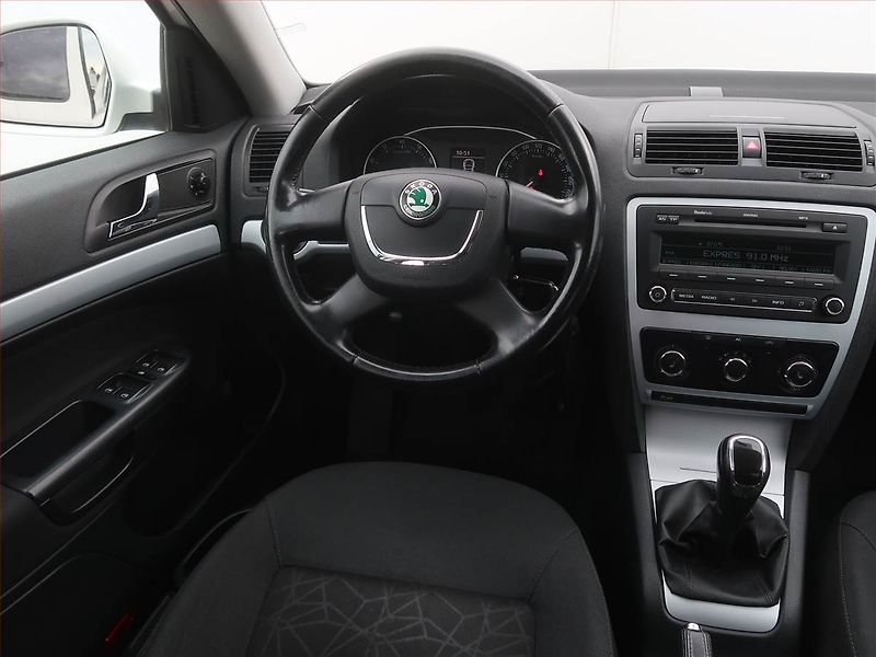 Škoda Octavia (2011) Ambition 1.4 TSI, Serv.kniha - fotka 7 z 13