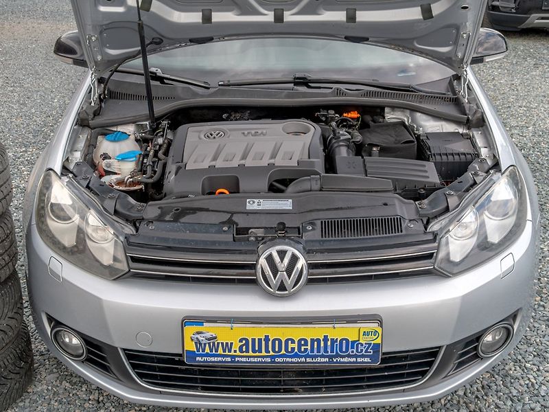 Volkswagen Golf (2012) 2.0TDI 103KW - 2x KOLA - fotka 41 z 49