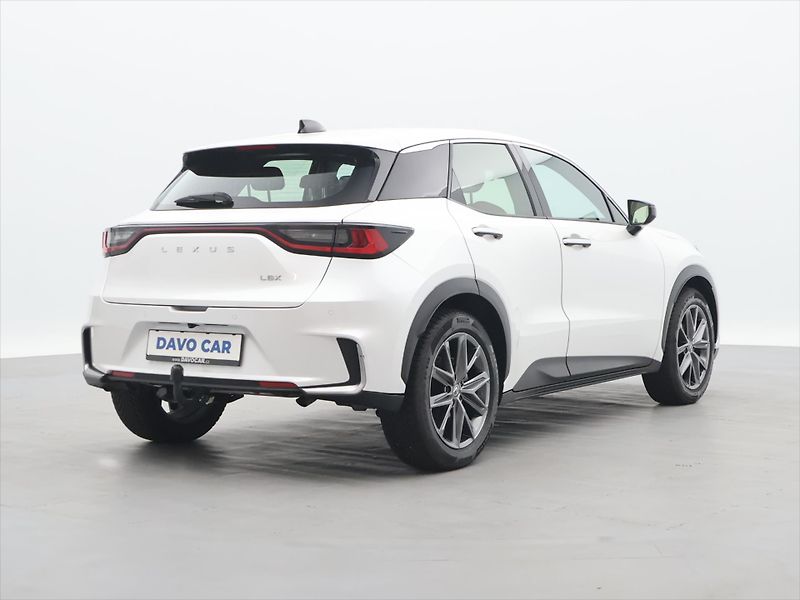 Lexus LBX 1,5 HEV Relax FWD 67kW CZ - fotka 7 z 39