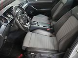 Volkswagen Passat (2015) 2.0TDI 4x4, DSG, navi, bixen - náhled 9