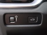 Volvo V60 2,0 B4 AWD Cross Country DPH - náhled 17