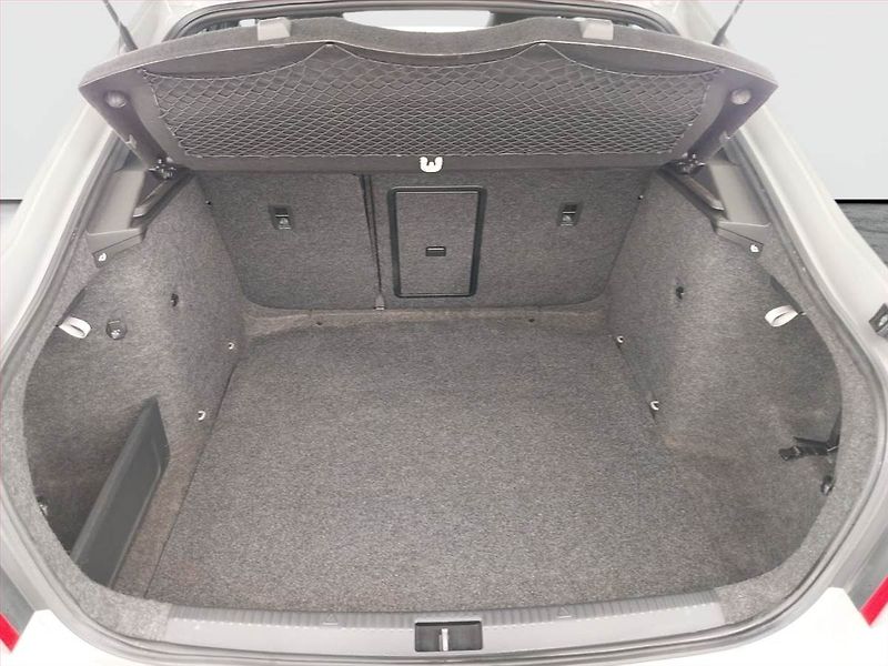Škoda Octavia (2014) RS 2.0 TSI, Bi-Xenony - fotka 14 z 22