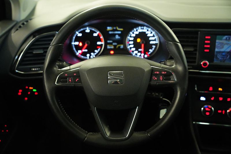 Seat Leon - fotka 18 z 27