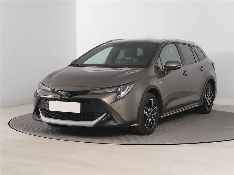 Toyota Corolla (2021) 2.0 Hybrid, Automat - fotka 2 z 19