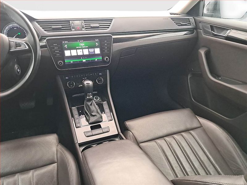 Škoda Superb (2017) Laurin&Klement 2.0 TDI 4x4 - fotka 8 z 16