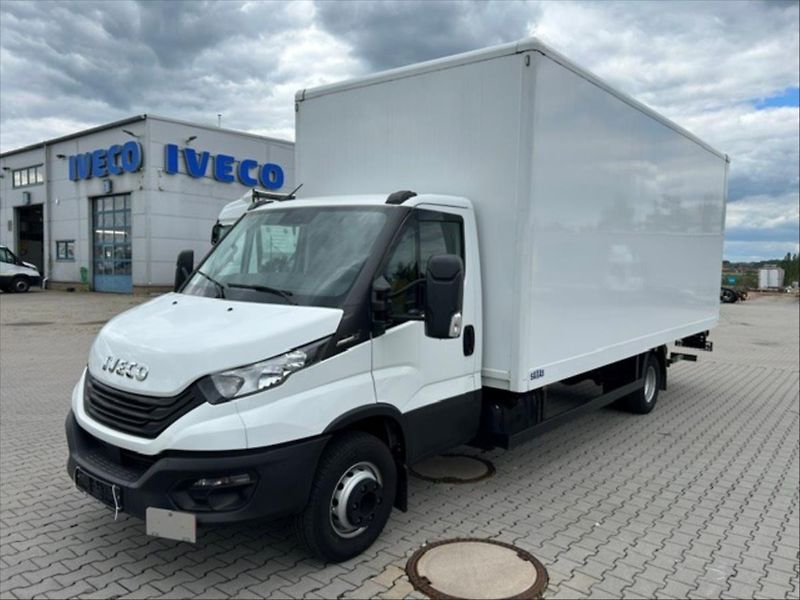 Iveco Daily 3,0   70C18A8P 15 EP rezervace - fotografie inzerátu