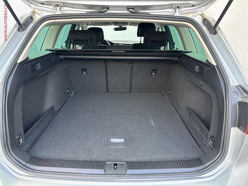 Volkswagen Passat (2018) 1.6 TDi, Comfortline, navi, - fotka 7 z 18