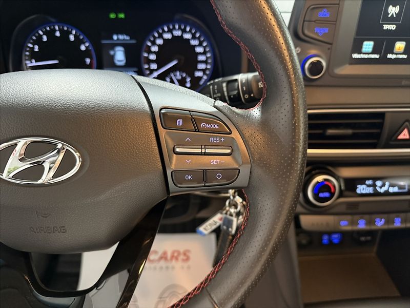 Hyundai Kona 1,0   T-GDi 88 kW 1.MAJITEL ČR - fotka 10 z 36
