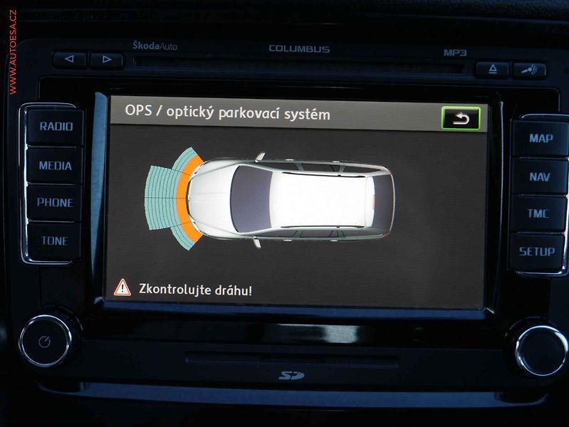 Škoda Octavia (2010) 2.0TDi 4x4, Navi, xenon - fotka 13 z 21