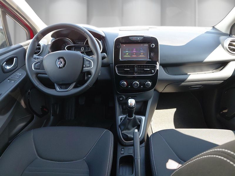 Renault Clio (2017) 1,2i 54 kW Limited - fotka 22 z 23