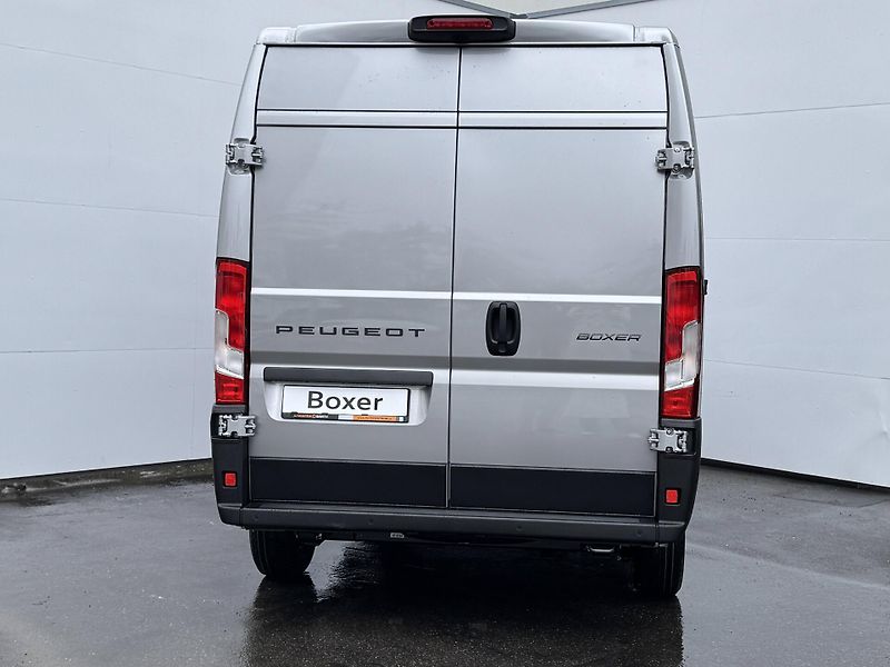Peugeot Boxer (2025) 3300 L2H2  2,2 BlueHDi MAN6 - fotka 4 z 28